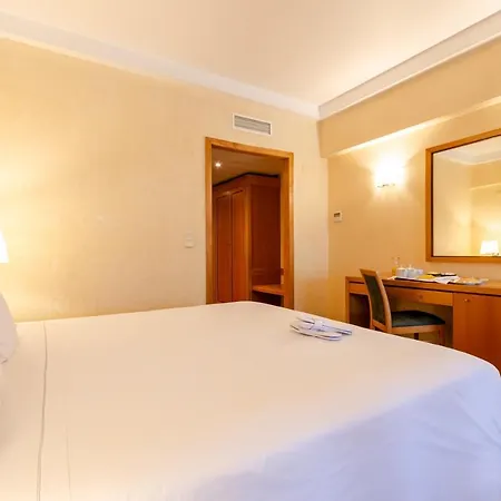 Roma Hotel 3*